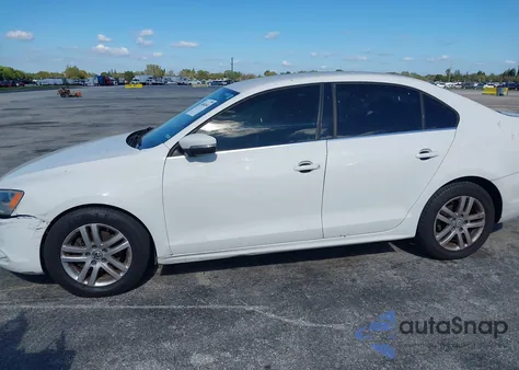 2013 Volkswagen Jetta 2.5L Se from USA, damaged, VIN 3VWDP7AJXDM407689